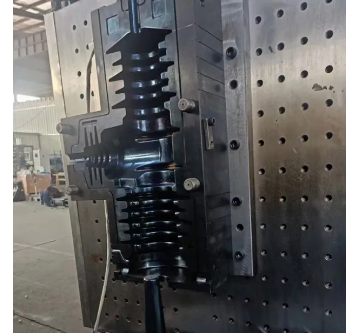 一次和二次熔合斷路器模具